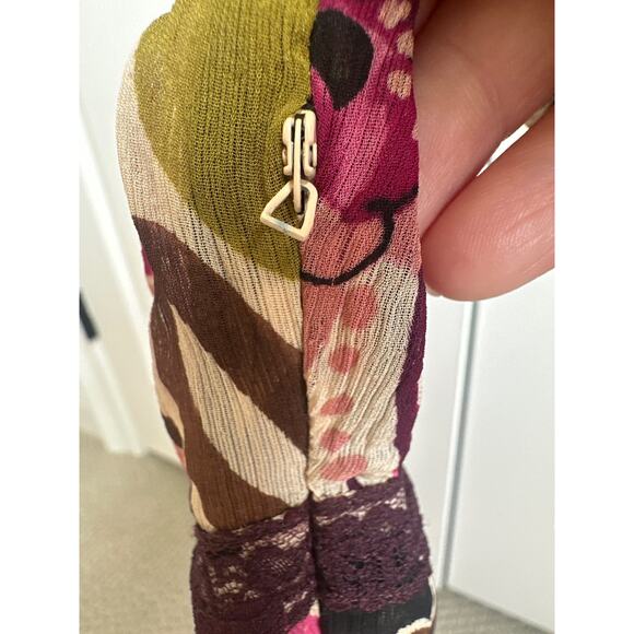 I.e. Petite Vintage 100% Silk Retro, 90's, Y2K Floral Blouse with Neck Tie - Picture 6 of 7